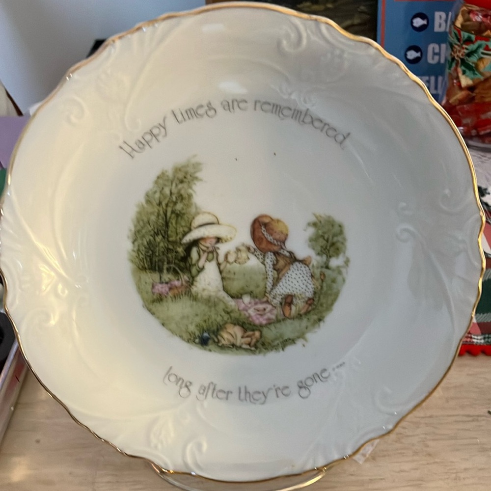 Hollie Hobby Plate